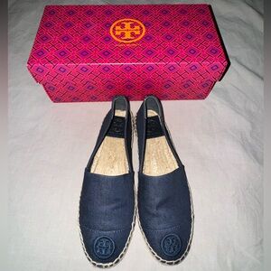 NIB AUTHENTIC WOMEN’S TORY BURCH DENIM FLAT ESPADRILLE 51148416 SIZE 6